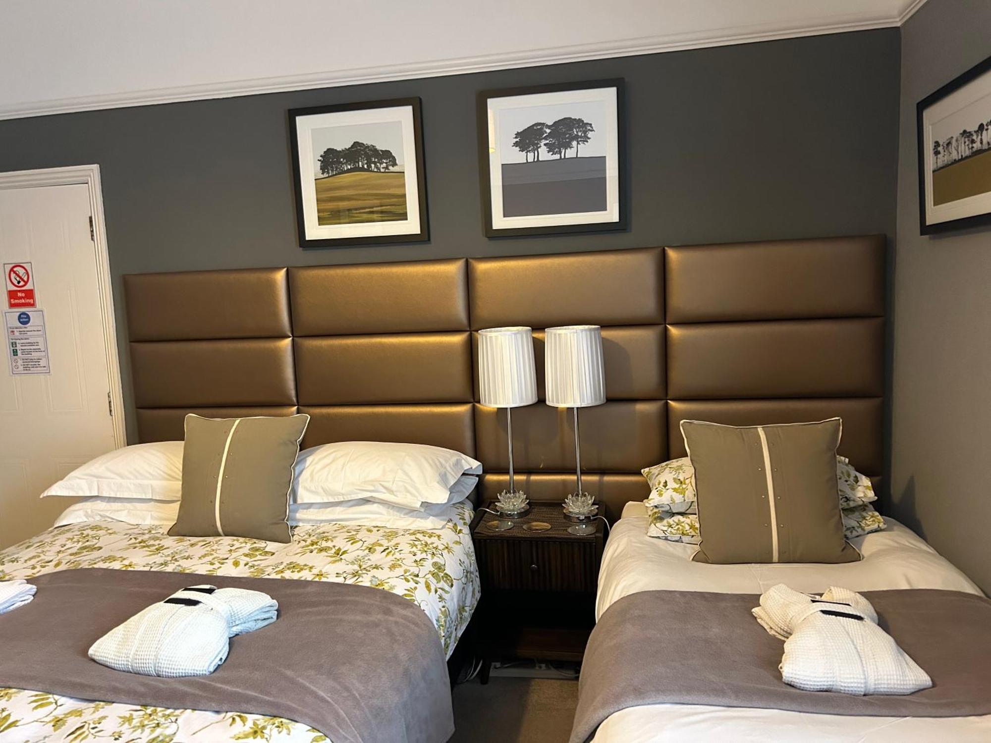 Worth House Hotel เคมบริดจ์ ภายนอก รูปภาพ