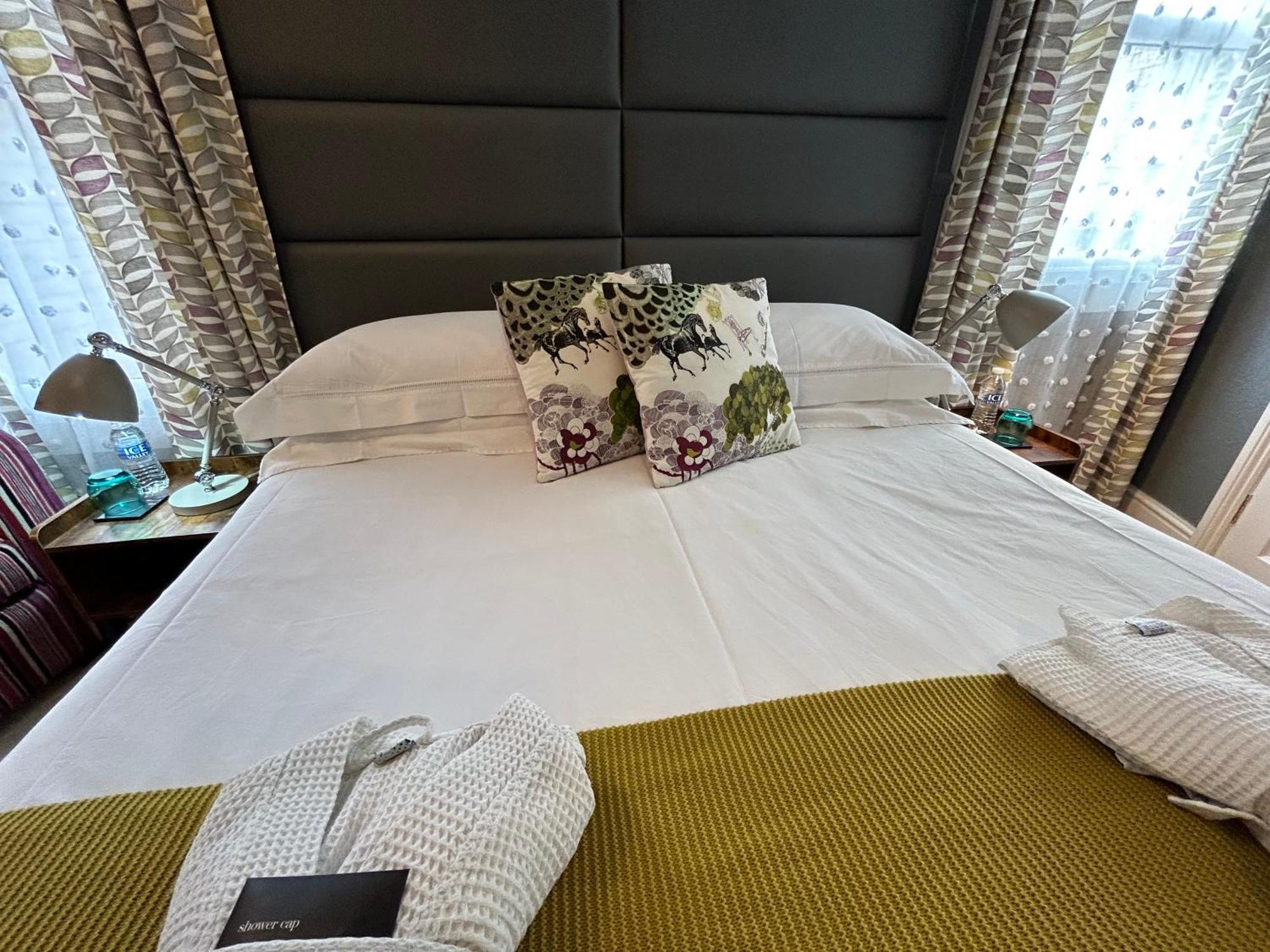 Worth House Hotel เคมบริดจ์ ภายนอก รูปภาพ